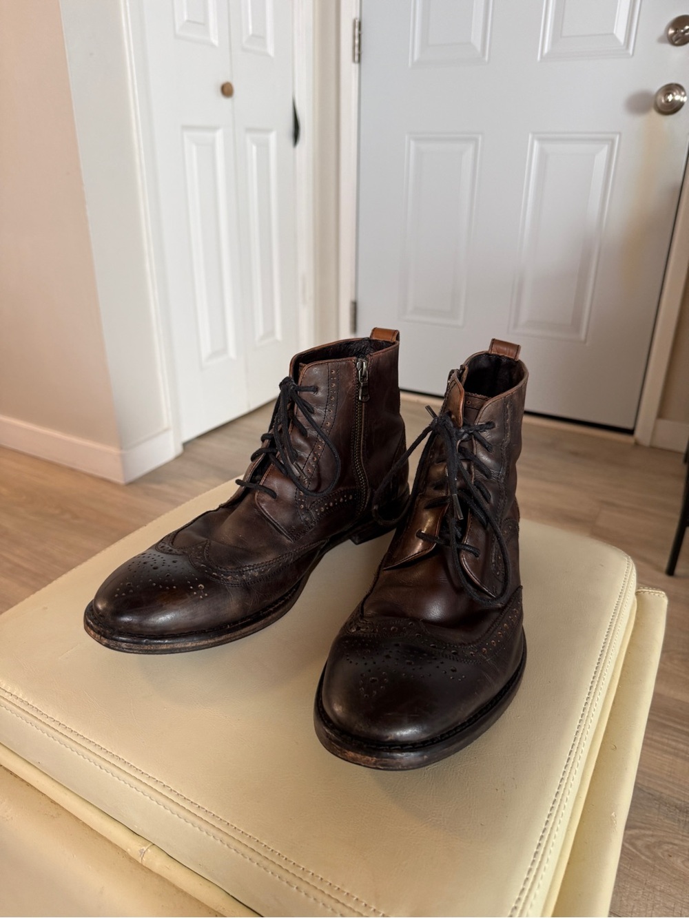 John Varvatos Brown Leather Wingtip Brogue Boot — US 10 — Used